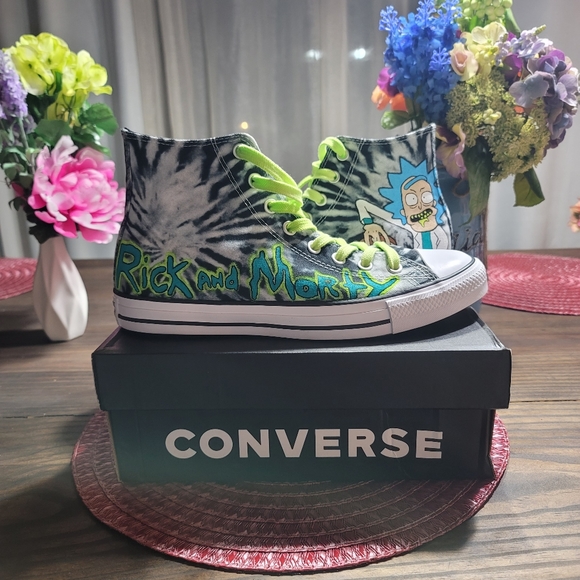 Rick and Morty Converse - Picture 4 of 7